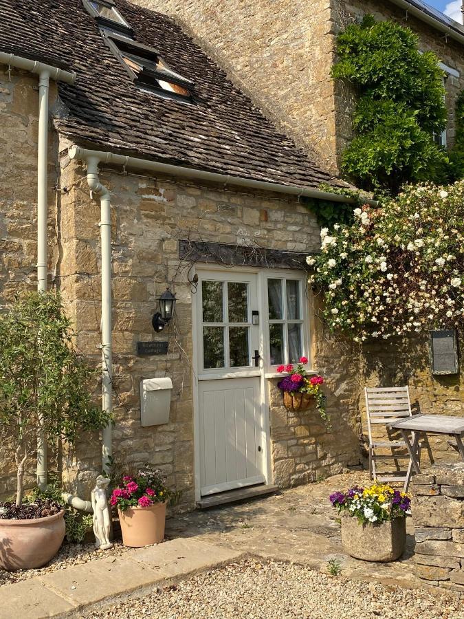 Newmans Cottage Burford Exterior photo